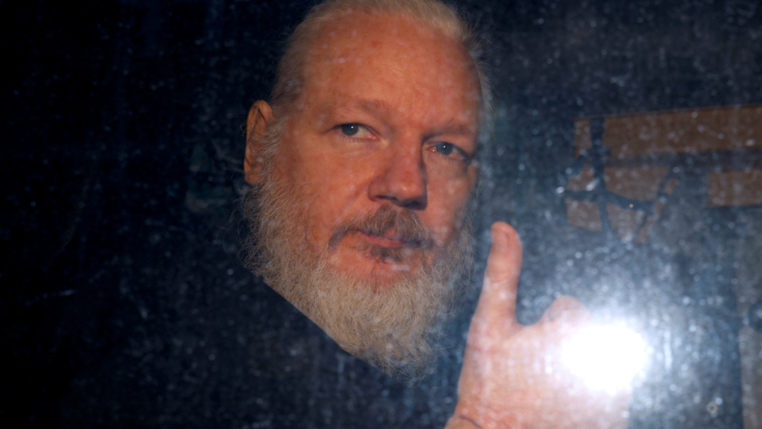 Imagen: En una carta firmada por médicos, piden que Assange sea llevado a un hospital universitario a fin de que sea evaluado y reciba la atención de especialistas, 25 de noviembre de 2019 (Reuters)