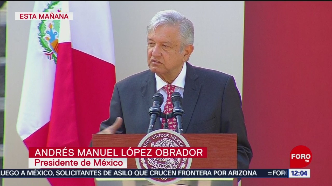 FOTO: López Obrador encabeza ceremonia Día Armada México