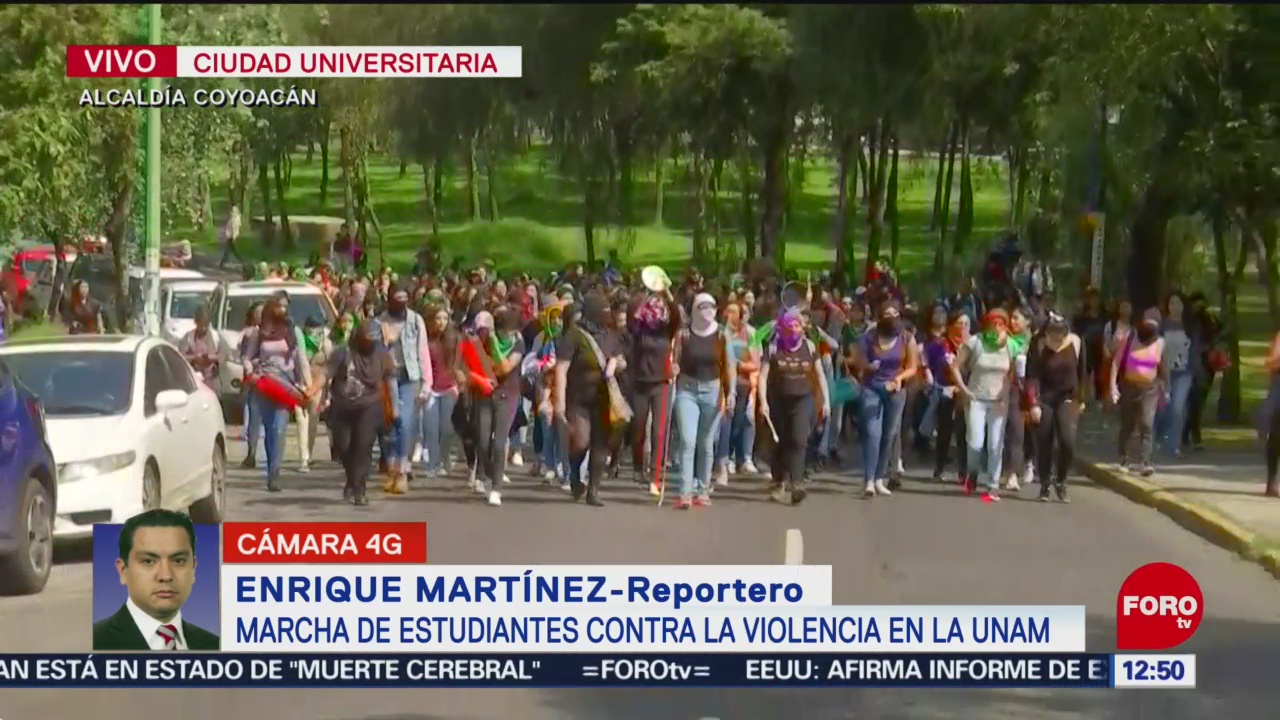 Marchan estudiantes en CU contra violencia en la UNAM