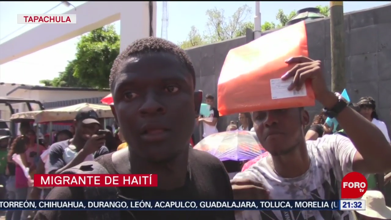 Migrantes haitianos exigen tarjetas de residencia permanente en Chiapas