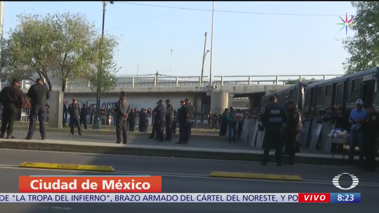 Policía CDMX impide salida de autobuses de campesinos de San Lázaro