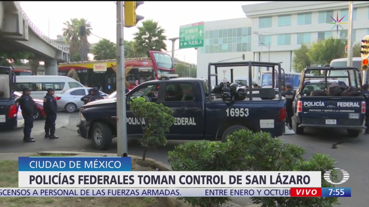 Policías colocan cinturón de seguridad en San Lázaro