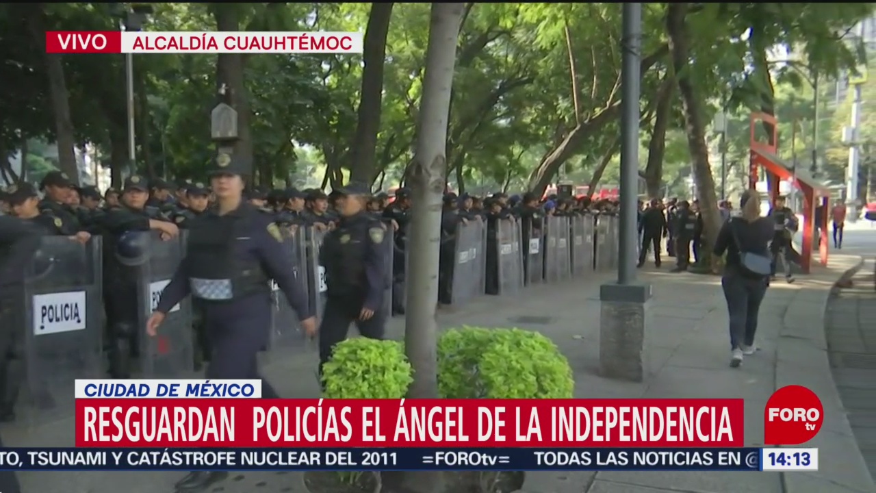 Foto: Policías resguardan Ángel Independencia por marcha feminista