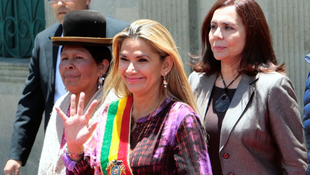 Foto: Presidenta de Bolivia anuncia que convocará a elecciones en próximas horas