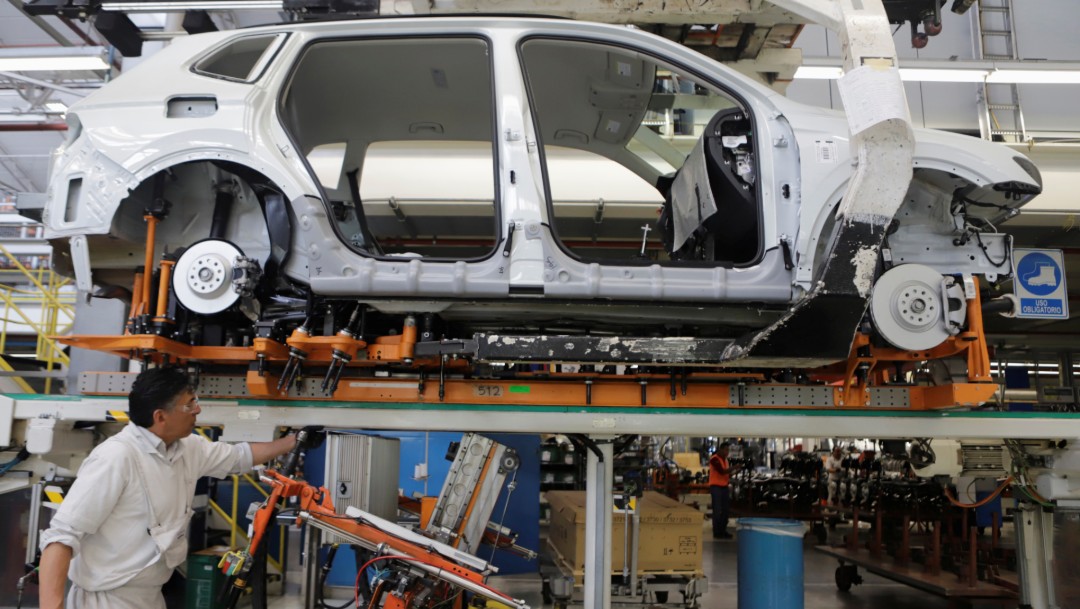 Producción y exportación de autos México se desploman en octubre