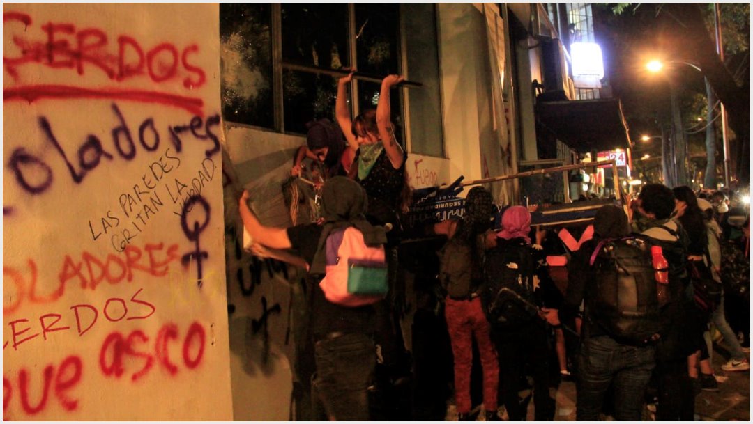 Imagen: Comerciantes piden evitar actos violentos en marcha del lunes, 23 de noviembre de 2019 (GRACIELA LÓPEZ /CUARTOSCURO.COM)