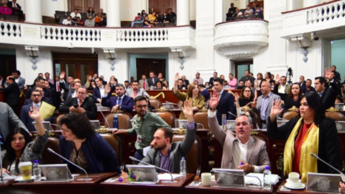 Congreso de CDMX aprueba iniciativa para reducir número de senadores