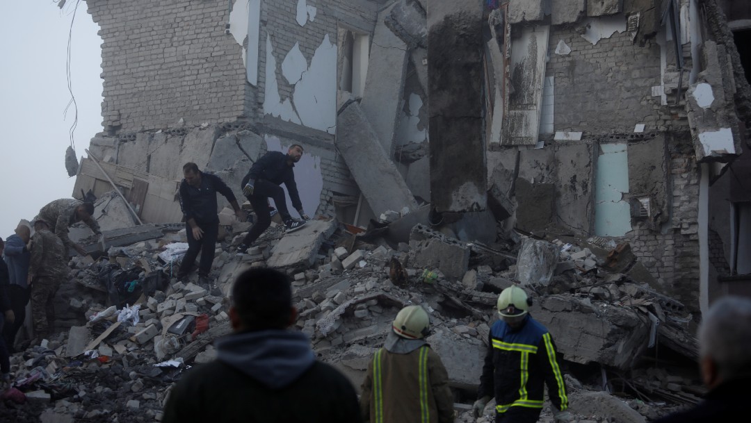 Sismo de magnitud 6.4 sacude Albania deja varios muertos y cientos de heridos