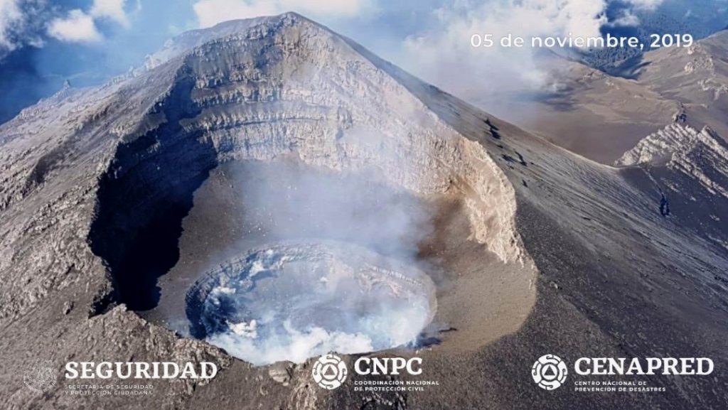 FOTO Sobrevuelo al volcán Popocatépetl