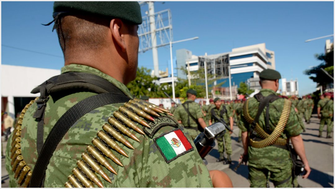 Imagen: Un elemento del Ejército fue detenido con varios paquetes de cocaína, 24 de noviembre de 2019 ( JUAN CARLOS CRUZ /CUARTOSCURO.COM)