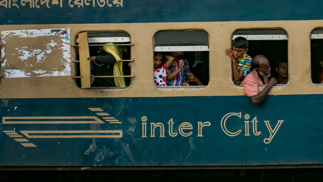 FOTO Choque de trenes en Bangladesh deja 16 muertos (Getty Images, archivo)