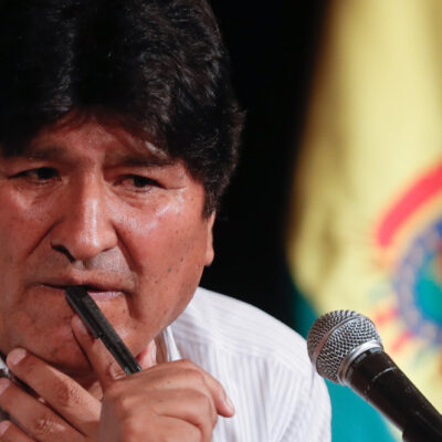 ‘No me asusta’ orden de detención ‘injusta e inconstitucional’: Evo Morales