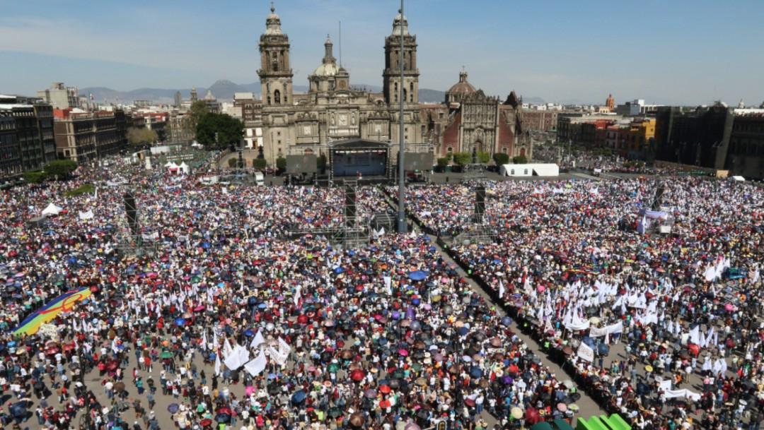 Miles celebran en el Zócalo el primer año de gobierno de AMLO. (Cuartoscuro)