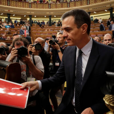 Rey de España designa a Pedro Sánchez como candidato a presidente