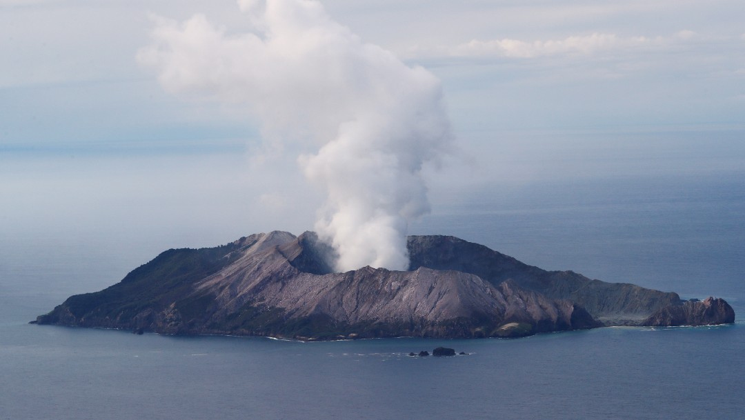 Aumentan los muertos por erupción del volcán Whakaari