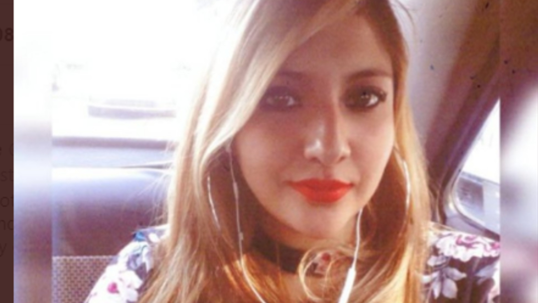 FOTO Buscan a Karen Espíndola, desaparecida tras abordar taxi en CDMX (Twitter)