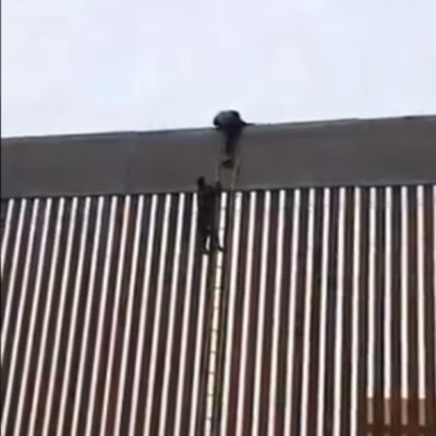 VIDEO: Migrante burla el nuevo muro de Donald Trump