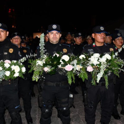 Fuerza Civil de Nuevo León entrega rosa de plata a la Virgen de Guadalupe