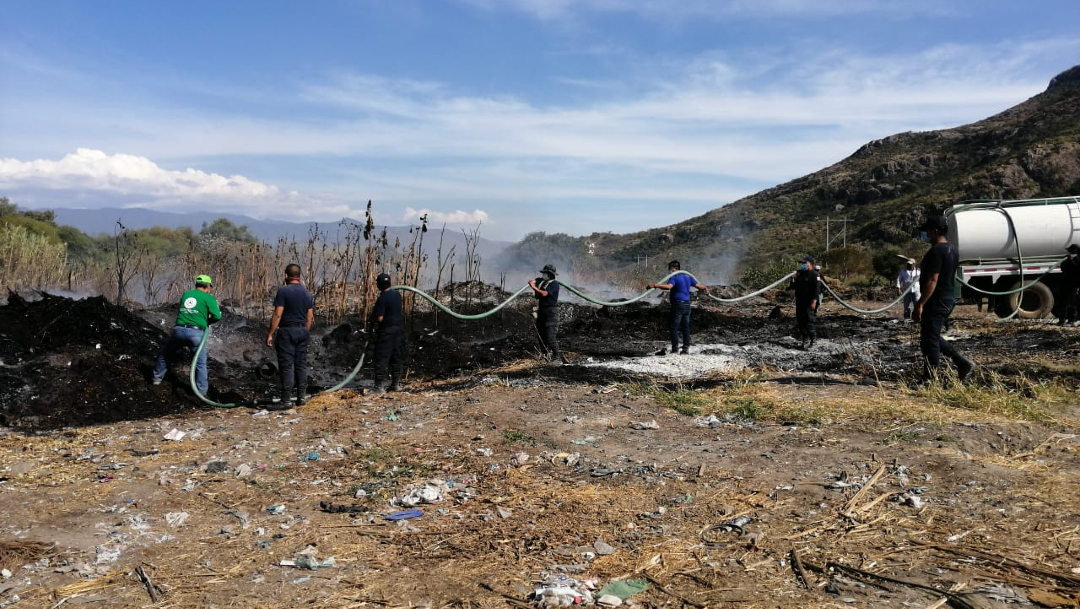 Foto: Sofocan incendio en colector de composta en Oaxaca , 28 de diciembre de 2019 (Twitter @CEPCO_GobOax)