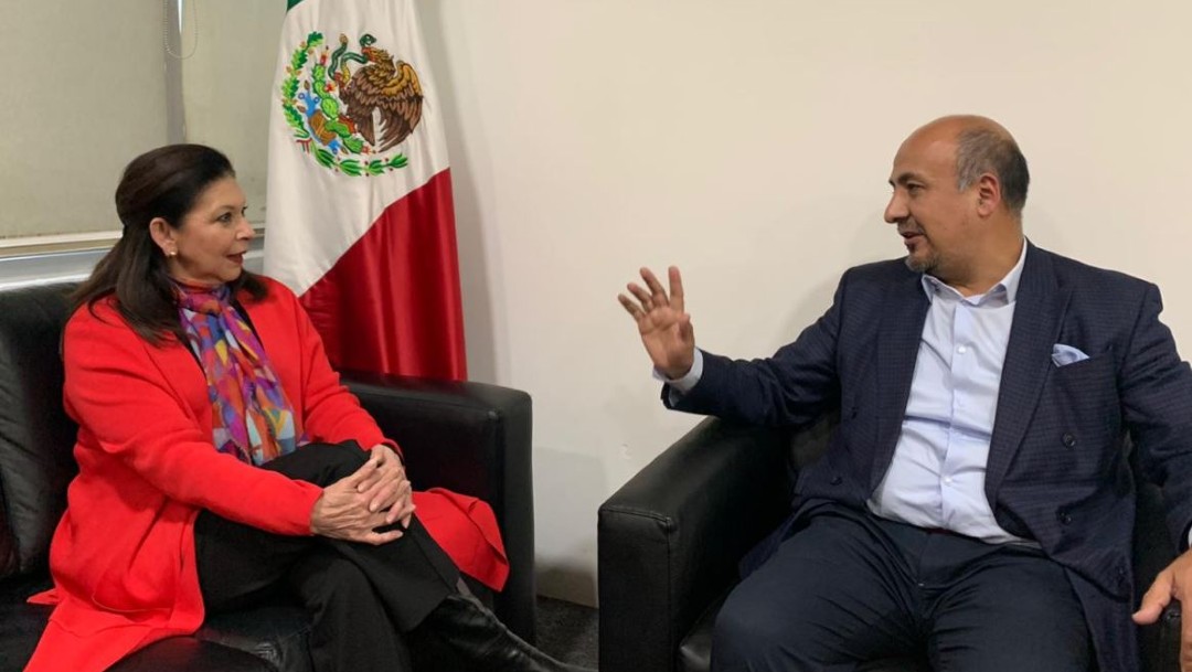 Foto: María Teresa Mercado mantuvo un encuentro con el subsecretario Maximiliano Reyes Zúñiga, el 31 de diciembre de 2019 (@SRE_mx)