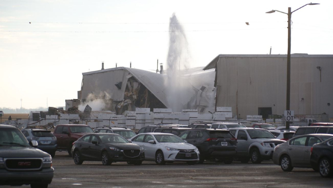 Varios heridos por explosión en planta de fabricación de aviones en Kansas. (
