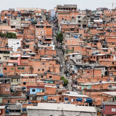 Estampida por operativo policial deja 9 muertos en fiesta de favela brasileña