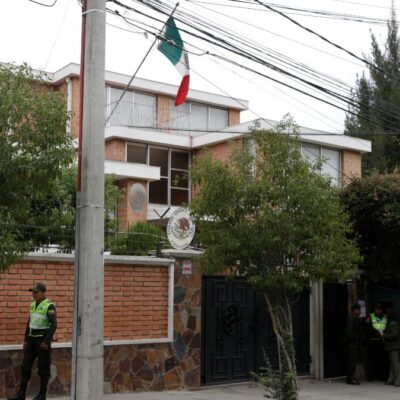México seguirá protegiendo a bolivianos asilados en embajada