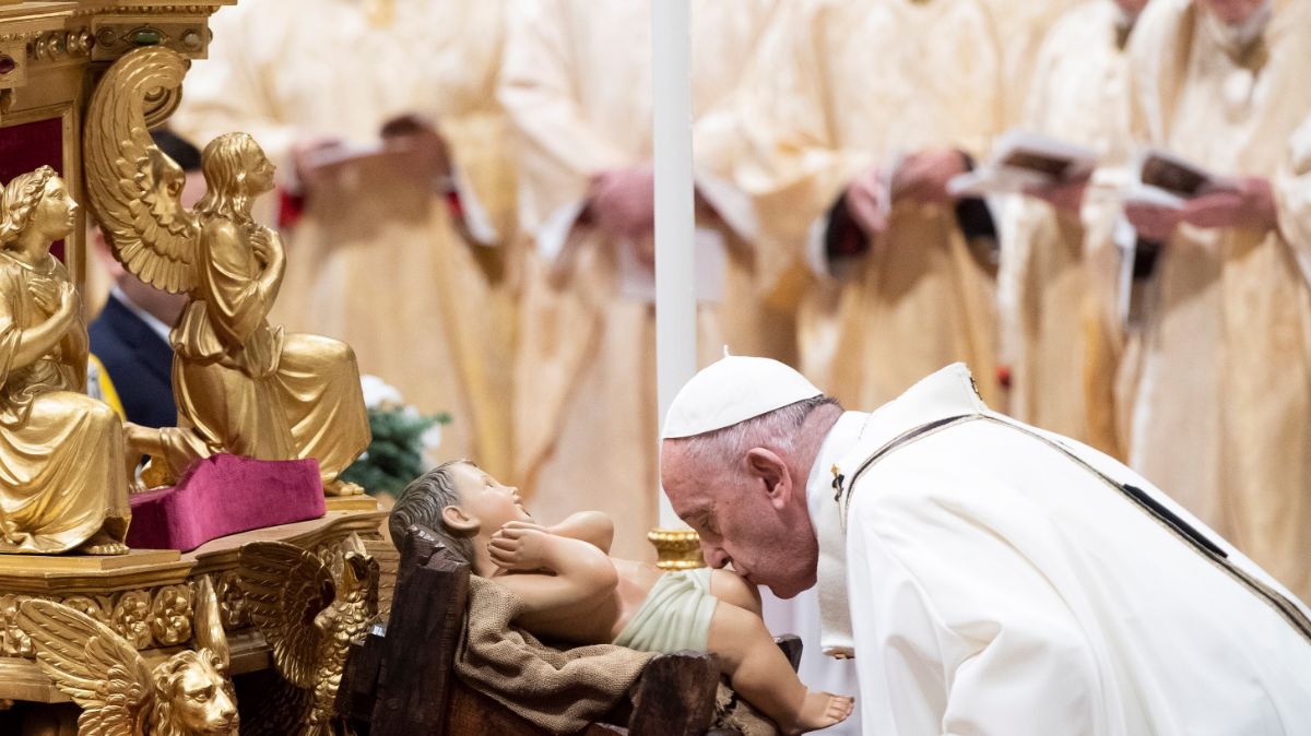 Papa Francisco celebra misa de Gallo.