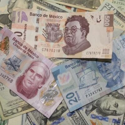 Peso se aprecia frente al dólar; BMV cae por tensión en Medio Oriente