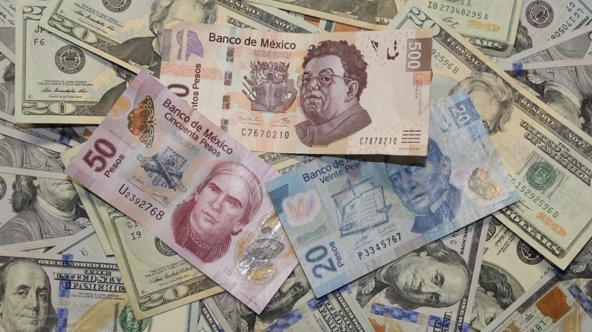 FOTO: Dólar supera barrera de los 23 pesos por segundo día consecutivo, el 17 de marzo de 2020