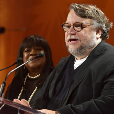 Guillermo del Toro anuncia nueva beca para jóvenes que quieran estudiar cine