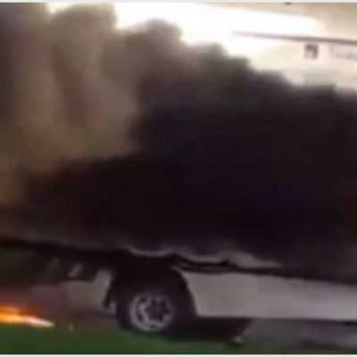 Se incendia autobús de pasajeros en Cancún;  no hay heridos