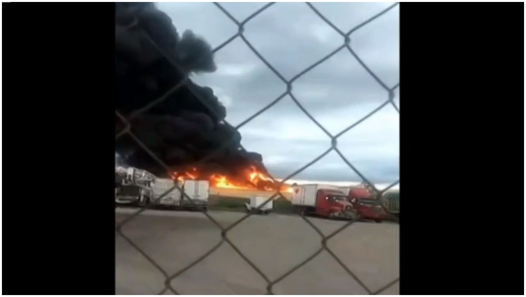 Foto: Se registra un incendio en fábrica de plásticos del Estado de México, 29 de diciembre de 2019 (Foro TV)