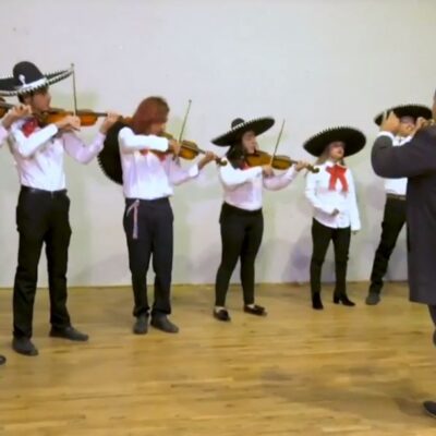Jóvenes de Camargo, Chihuahua, dejan las calles y forman un mariachi