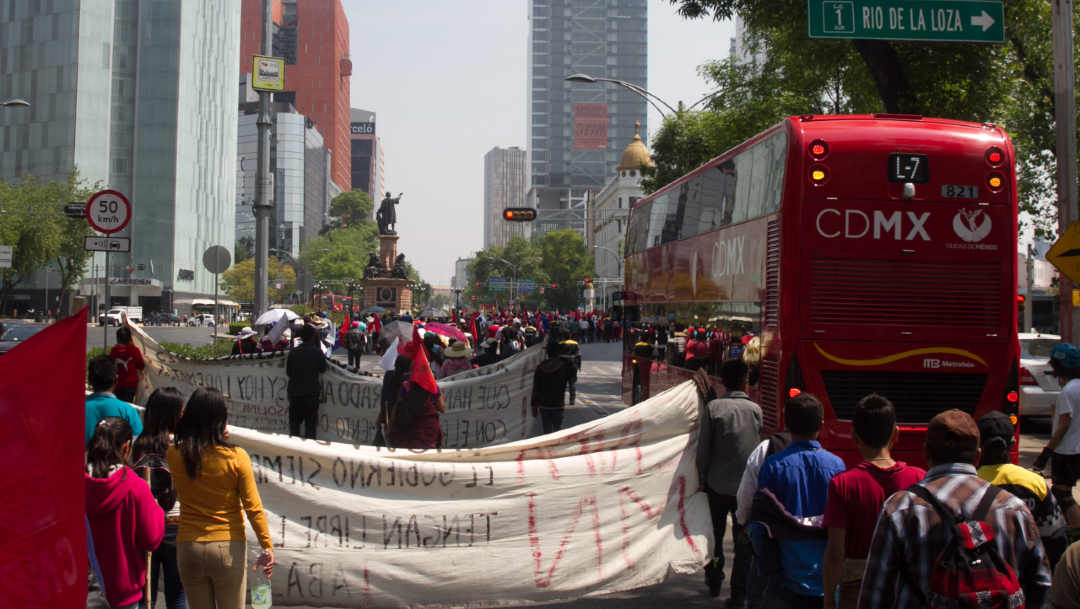 Foto: Un grupo de manifestantes protestan en la Ciudad de México, 7 diciembre 2019