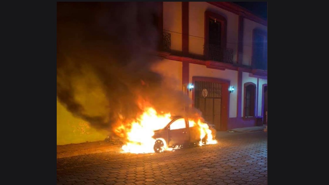 Foto: Queman autos en Villahermosa tras detención de líder de cártel