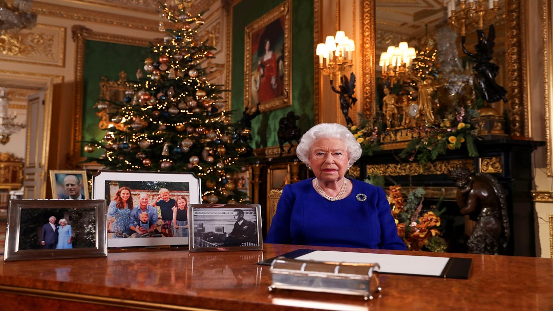 Isabel II hablará del 'camino de baches' del Reino Unido y la familia real en su mensaje de Navidad