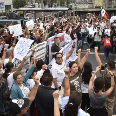 Damnificados cierran Tlalpan por retraso en la entrega de viviendas