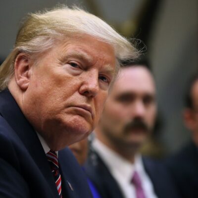 Trump responde en Twitter a acusaciones de impeachment