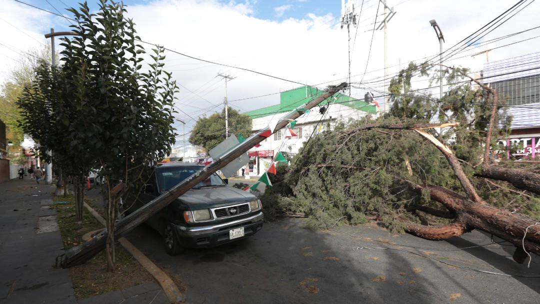 ¿A qué se deben las fuertes ráfagas de viento en México?