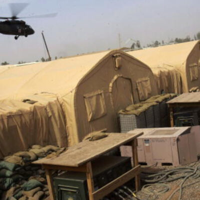 Impactan misiles base militar de Irak que alberga tropas de EEUU; hay 4 heridos