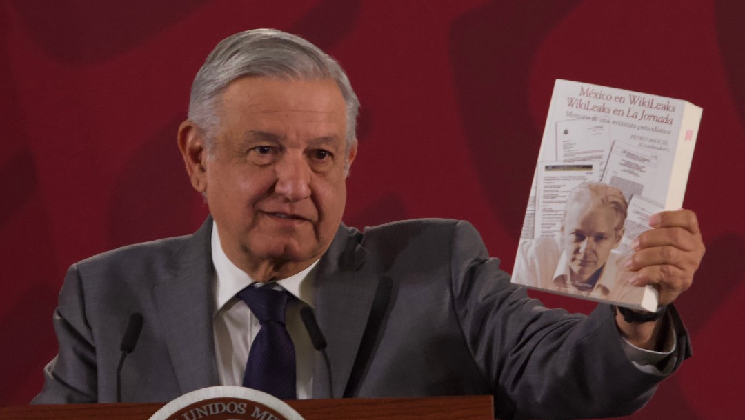 Foto: AMLO: Revelaciones de WikiLeaks sobre México son ciertas. (Cuarto Oscuro)