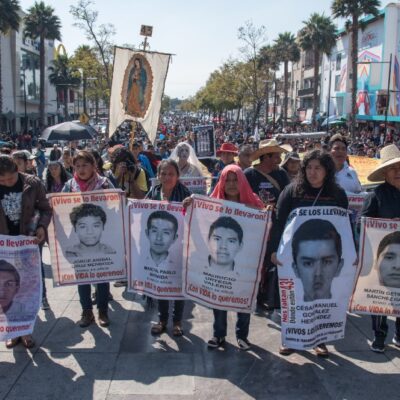 Desea AMLO ‘con toda su alma’ saber paradero de normalistas de Ayotzinapa