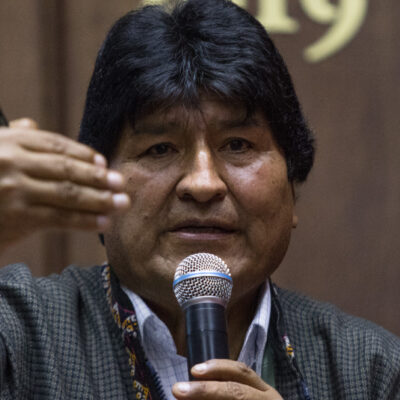 Evo Morales defiende el llamado de los grupos armados a la defensa en Bolivia