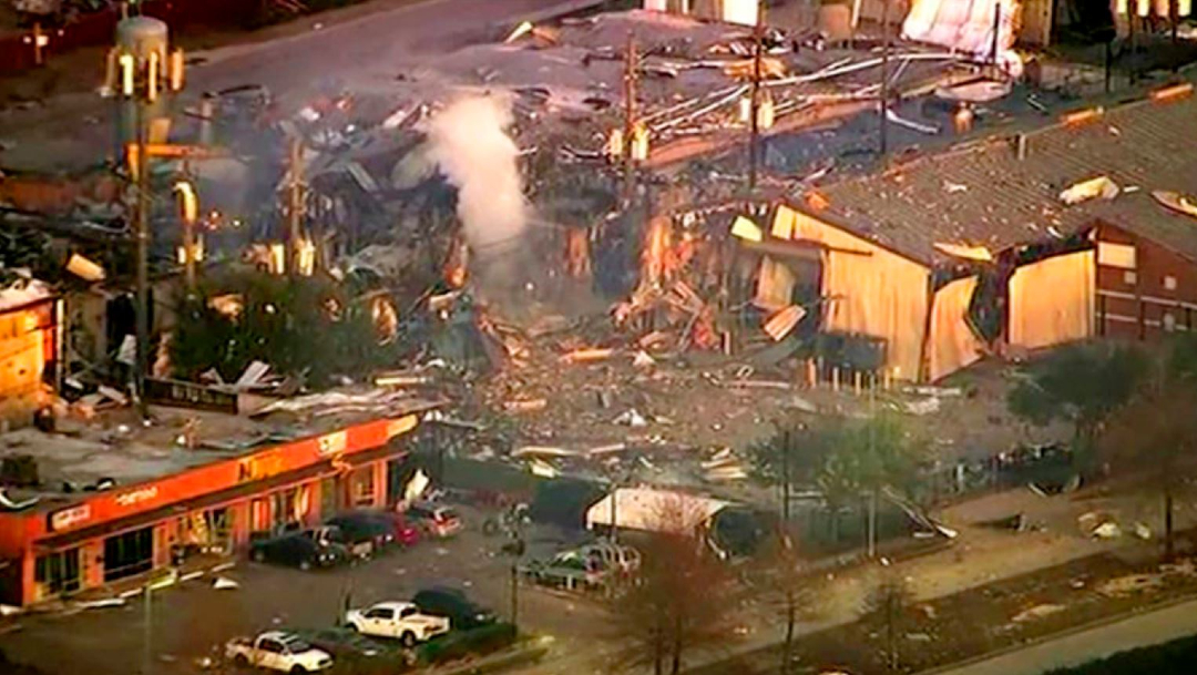 Foto: Se registra fuerte explosión en una planta industrial en el nordeste de Houston, en Texas, 24 enero 2020