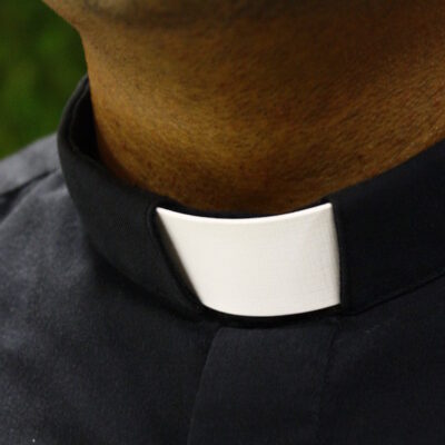 Ex sacerdote confiesa haber abusado sexualmente de 