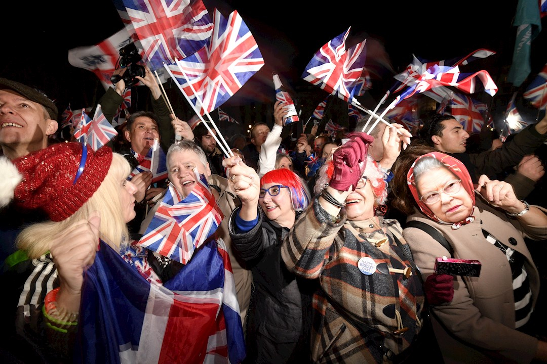 Foto: Británicos celebran el Brexit, 31 de enero de 2020, (EFE)