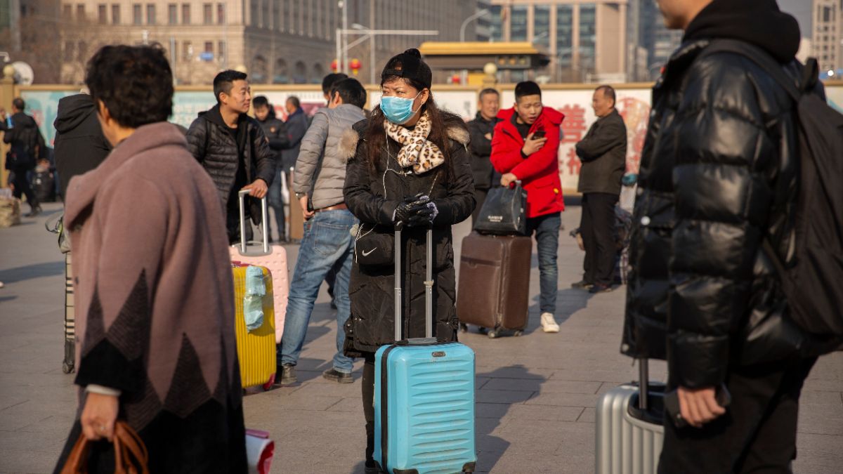 Foto: Turistas chinos usan cubre boca. AP