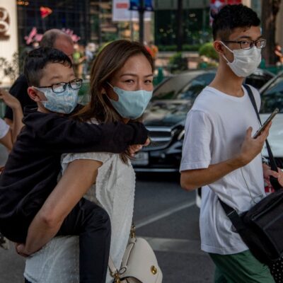 China presionó a la OMS para frenar alerta global por coronavirus: Le Monde