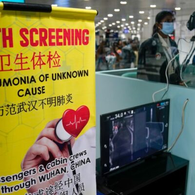 México, en alerta por contagio de coronavirus chino en EEUU; aeropuertos toman medidas